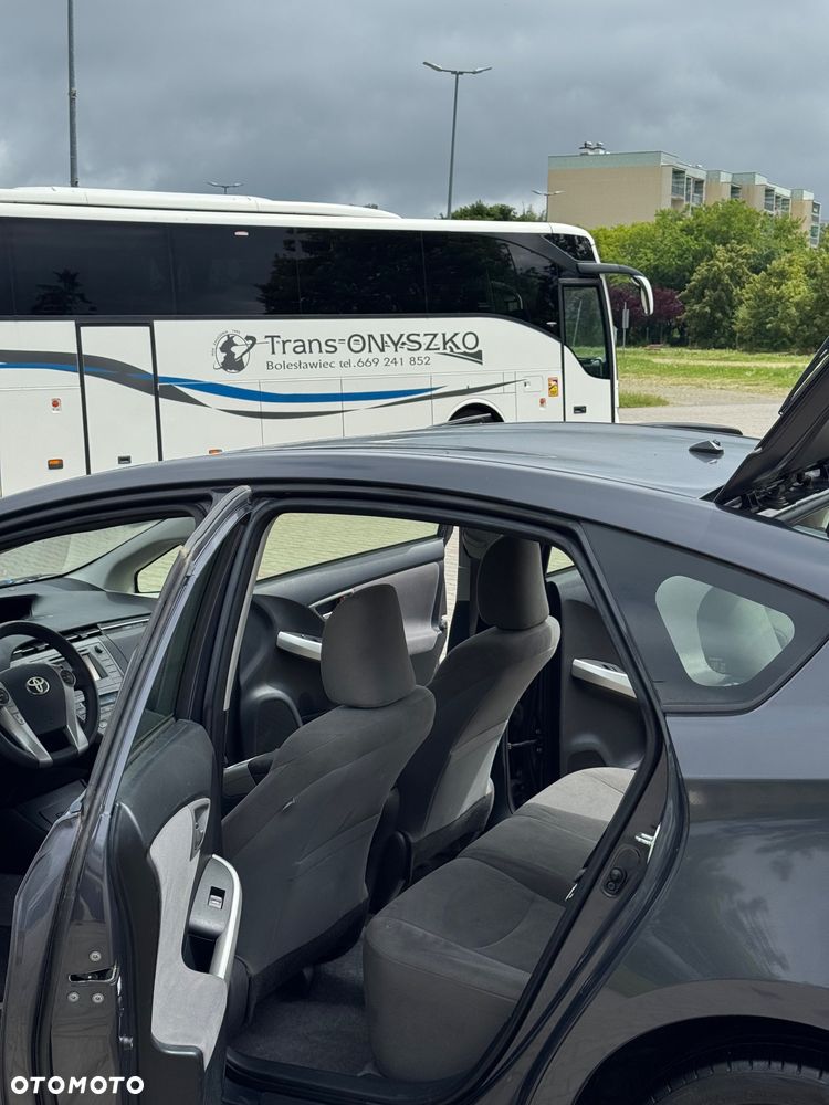 Toyota Prius Hybrid - 8
