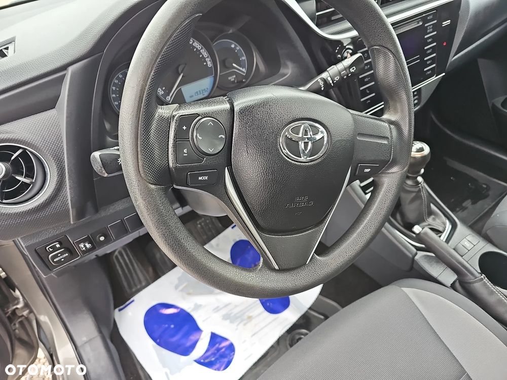 Toyota Auris 1.6 Active - 17