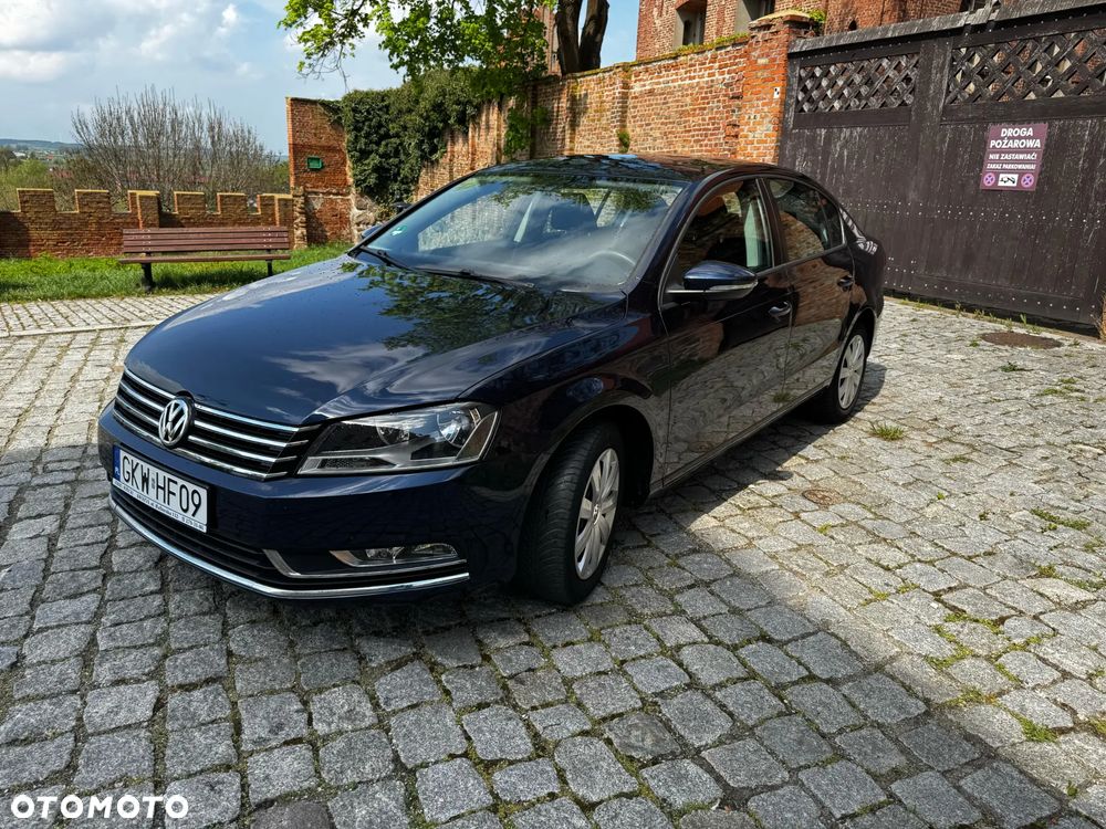 Volkswagen Passat - 9
