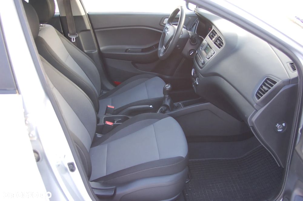 Hyundai i20 1.2 Comfort - 23