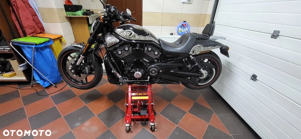Harley-Davidson V-Rod Night Rod - 14