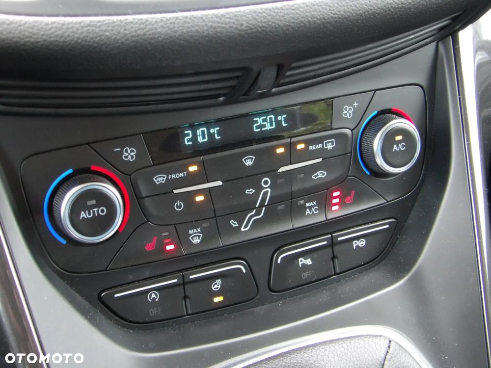 Ford C-MAX 1.5 EcoBoost Titanium ASS - 29