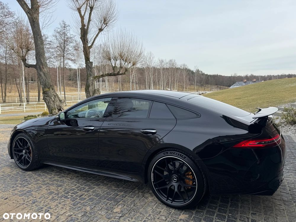 Mercedes-Benz AMG GT - 4