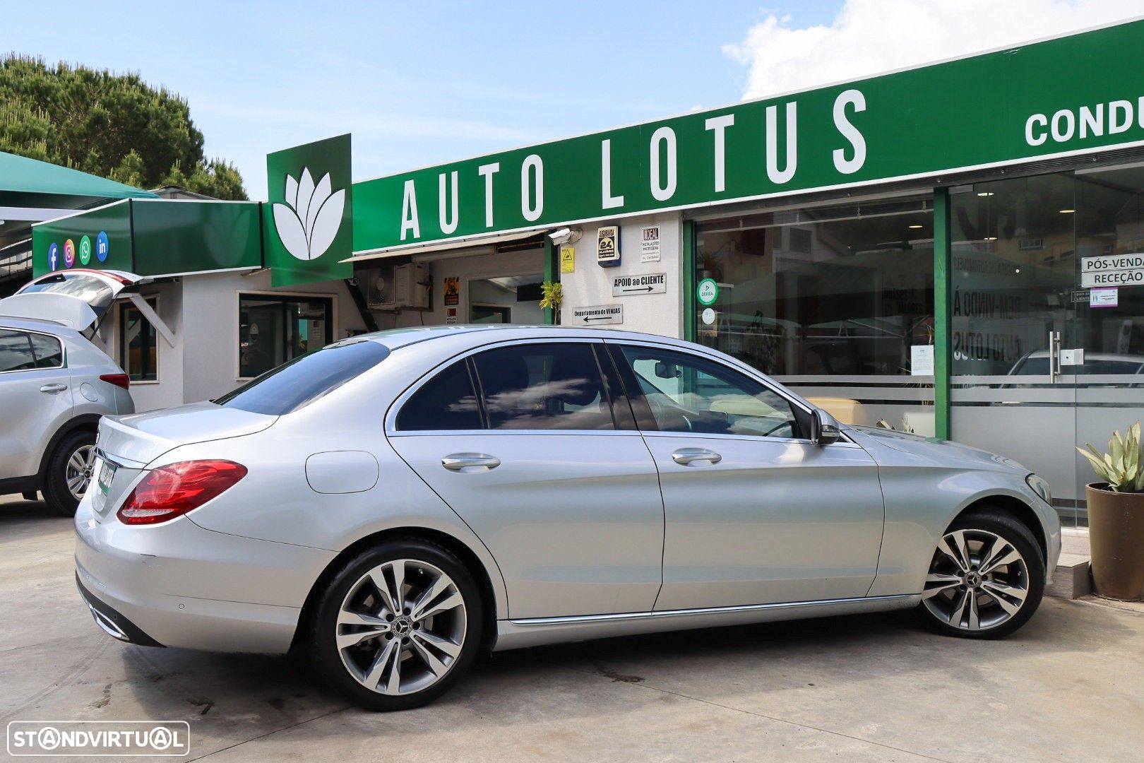 Mercedes-Benz C 300 h Avantgarde - 7