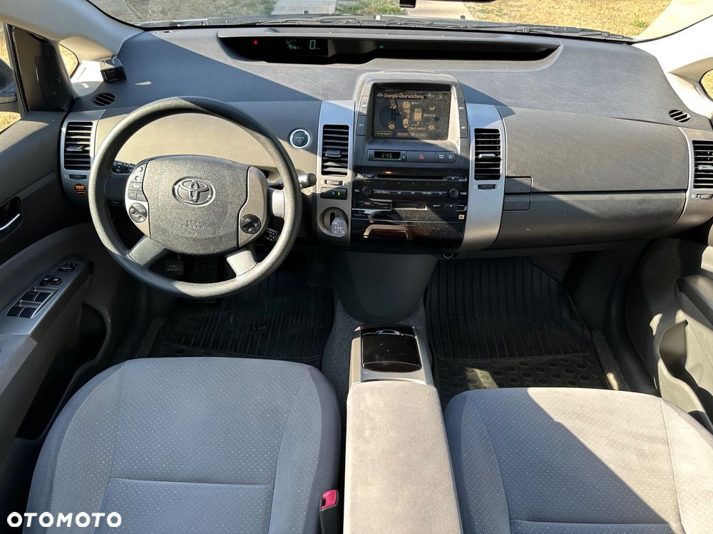 Toyota Prius 1.5 VVT-i Prestige - 14
