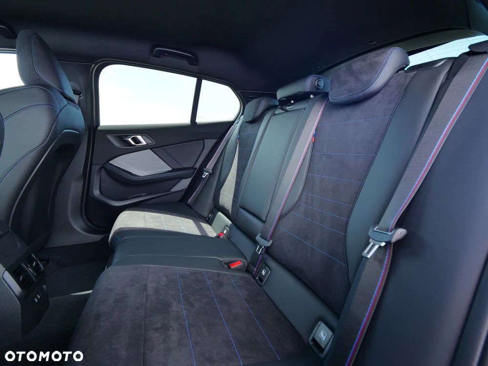 BMW Seria 1 123 mHEV xDrive - 34