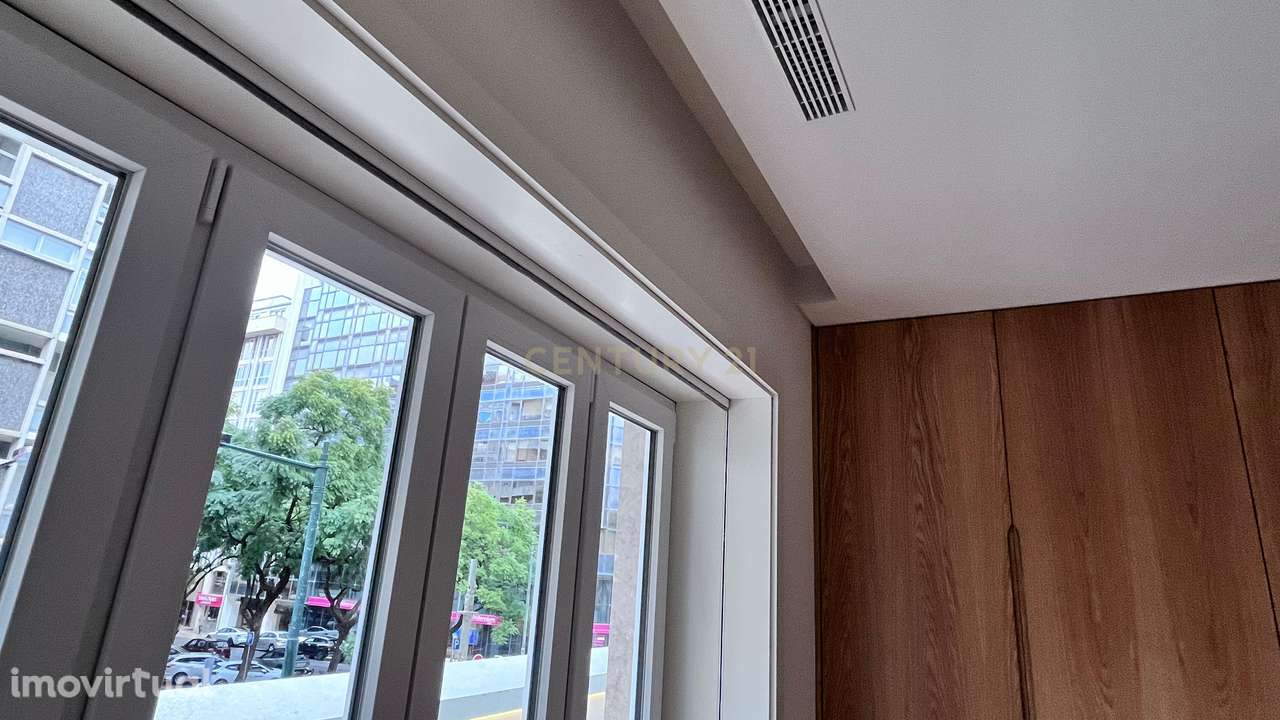 T3 com varandas nas Avenidas Novas – Lisboa - Grande imagem: 2/37