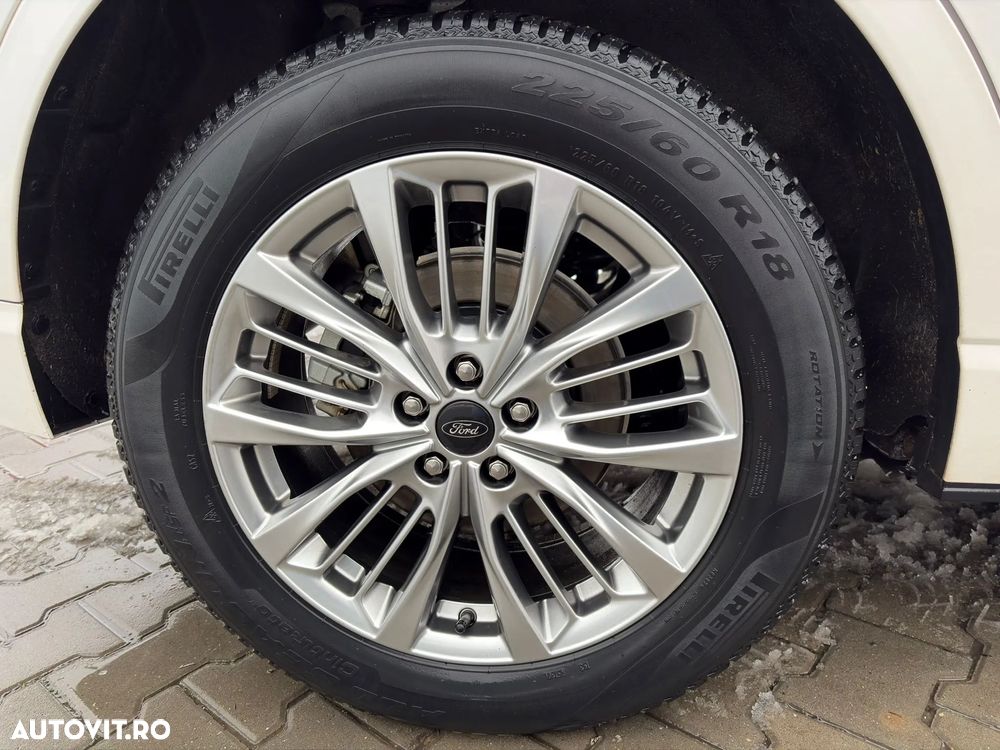 Ford Kuga - 9