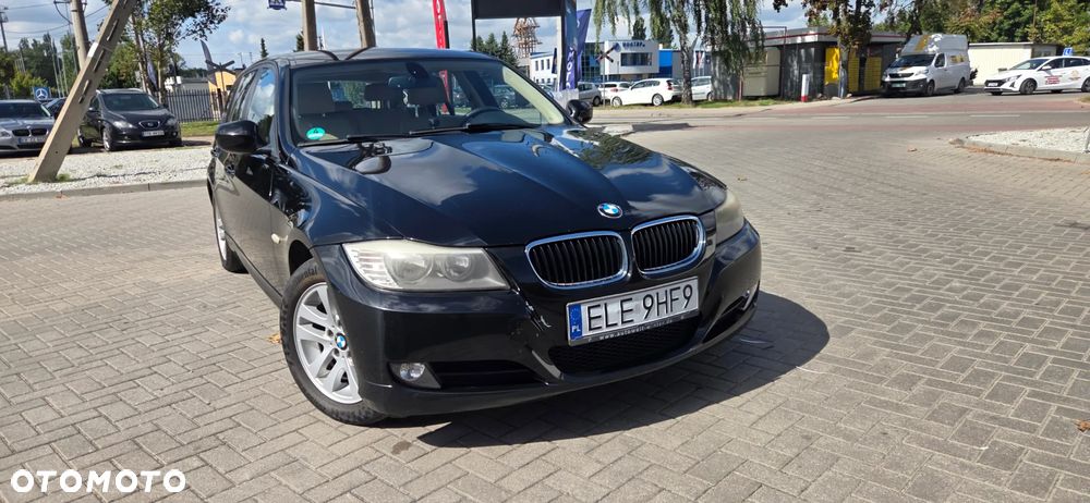 BMW Seria 3 318d DPF Edition Exclusive - 23