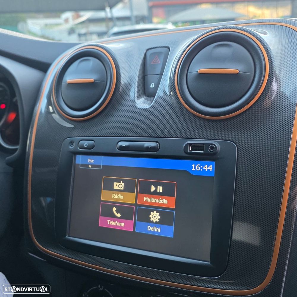 Dacia Sandero Stepway TCe 90 Easy-R Celebration - 8