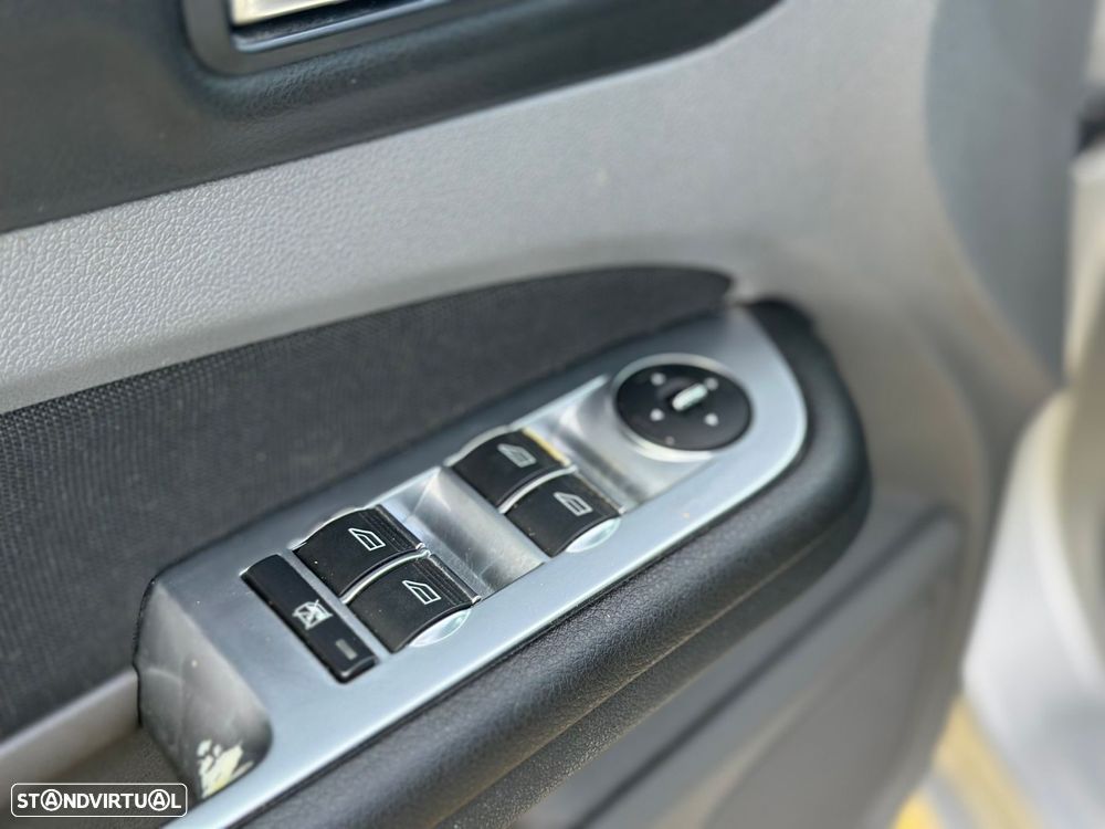 Ford Focus SW 1.6 TDCi Ambiente - 13