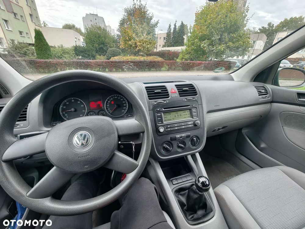 Volkswagen Golf 2004