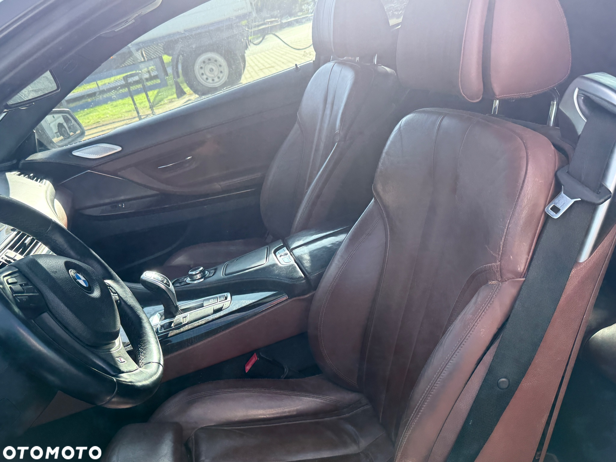 BMW Seria 6 650i - 13