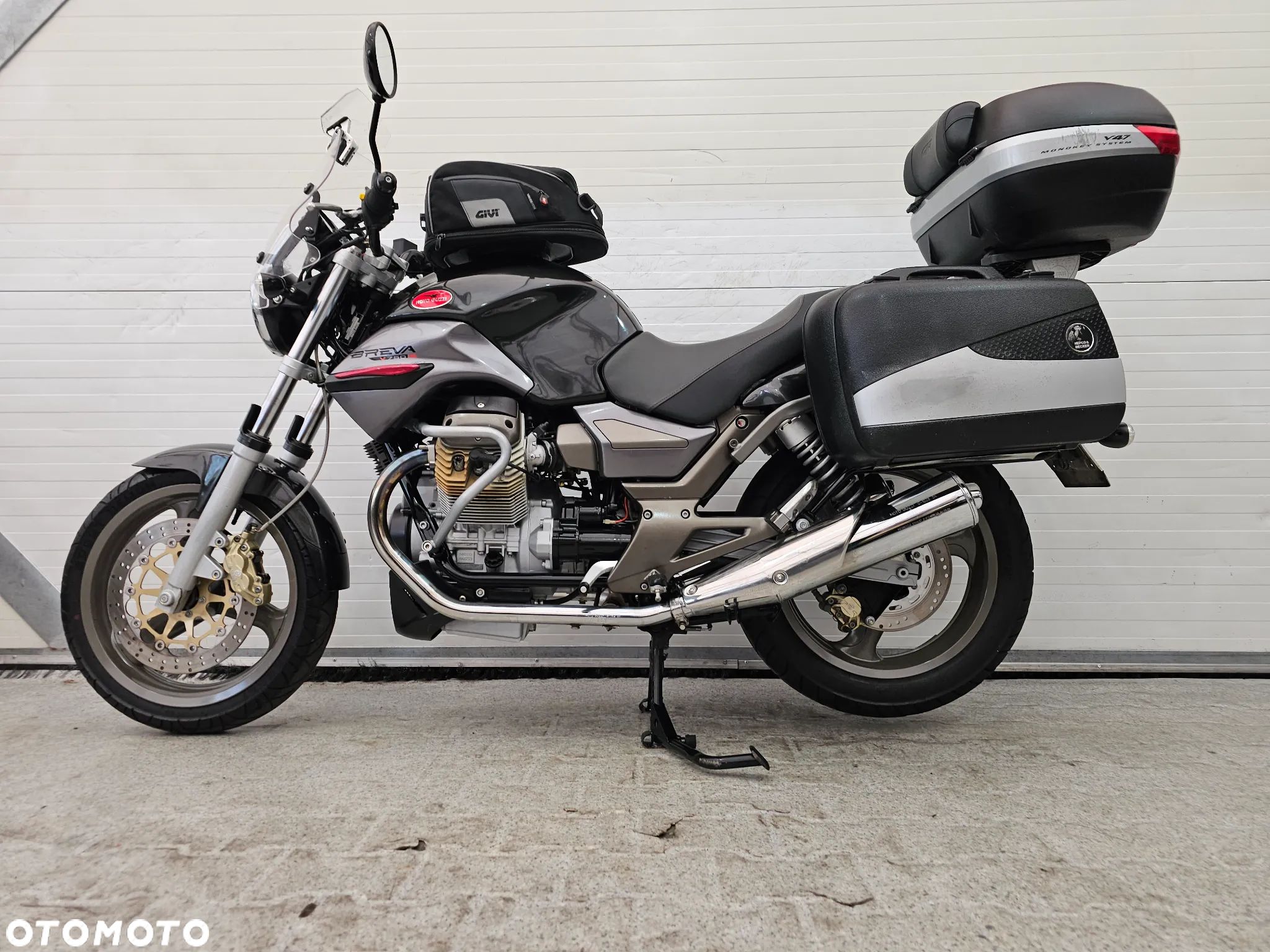 Moto Guzzi Breva - 1