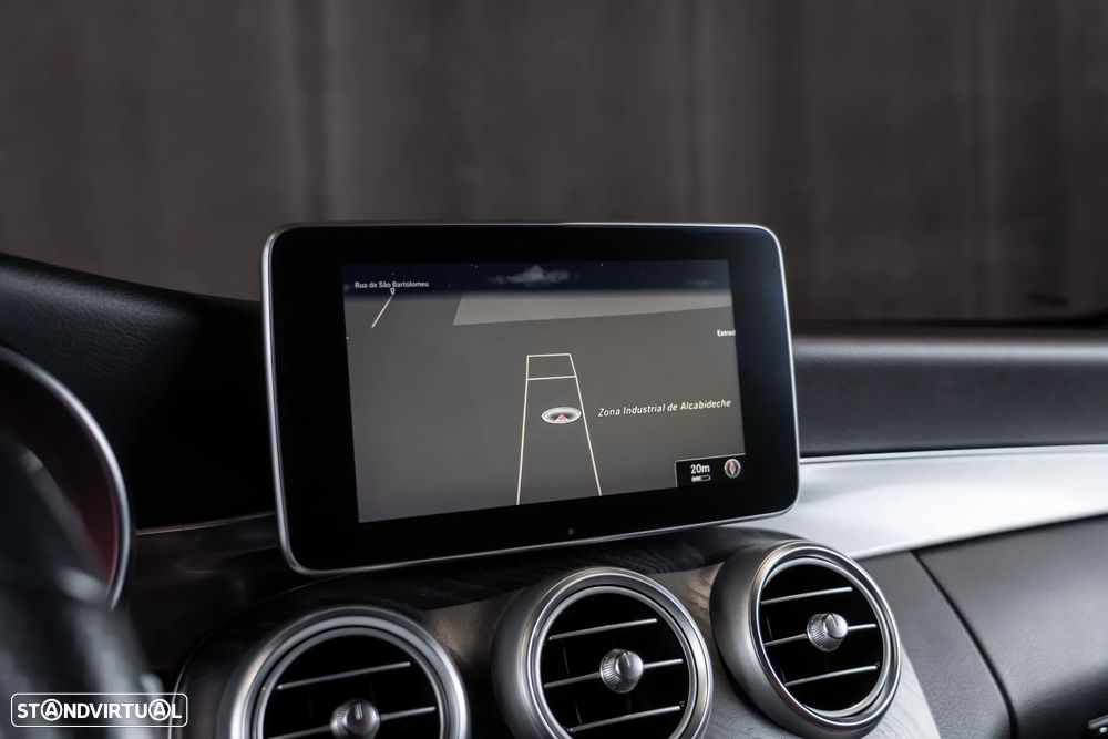 Mercedes-Benz C 300 7G-TRONIC AMG Line - 17