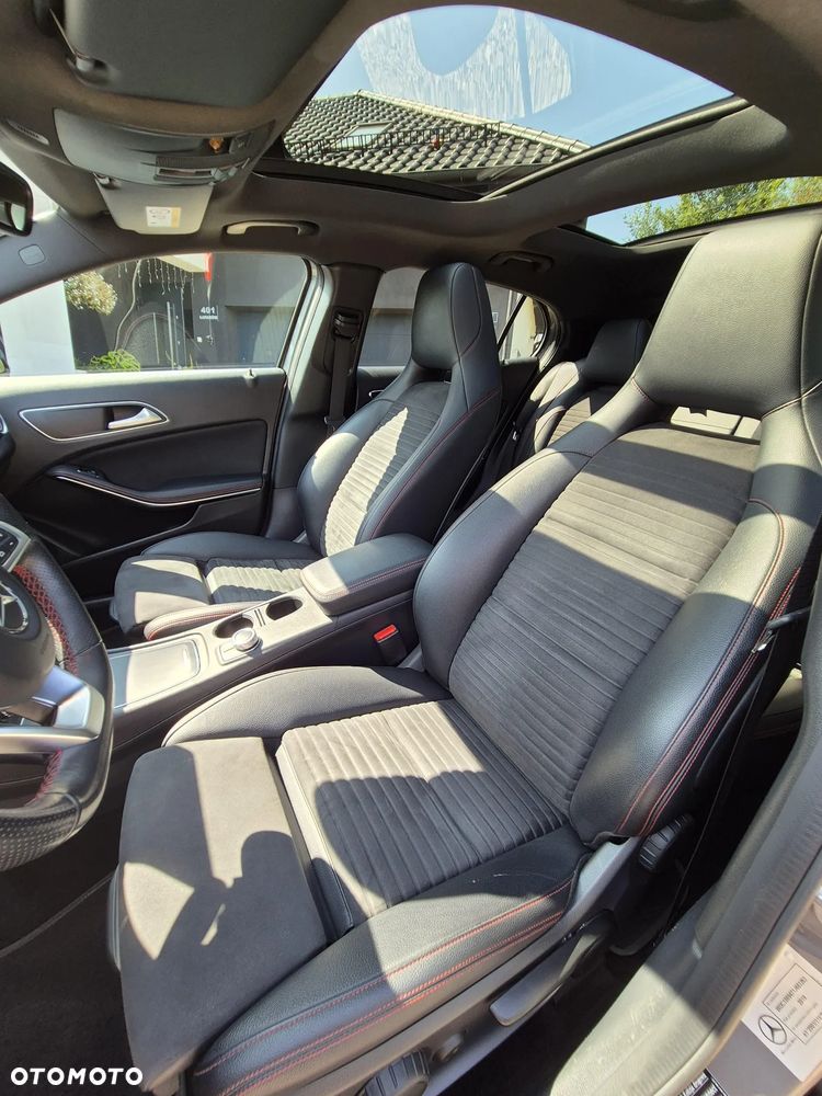 Mercedes-Benz GLA - 10