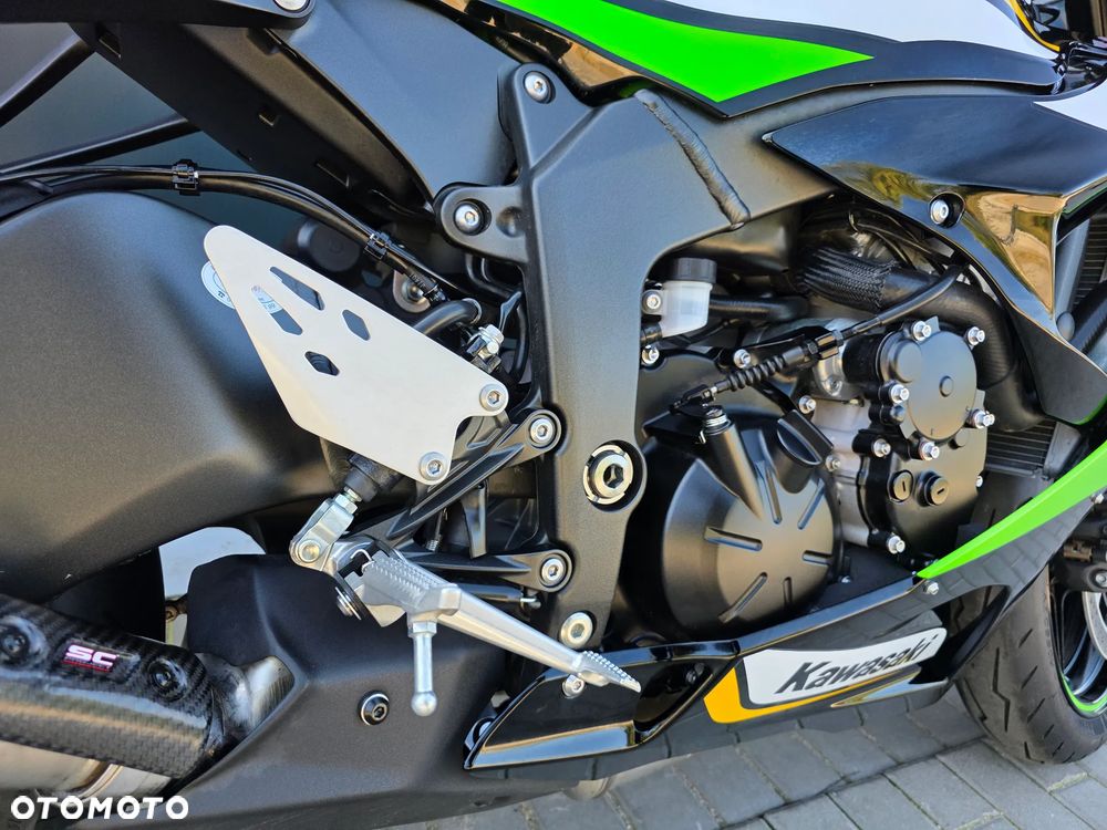 Kawasaki ZX - 24