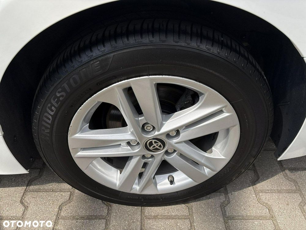 Toyota Corolla 1.8 Hybrid Comfort - 32