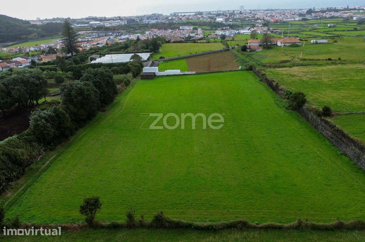 Terreno Urbanizável 10.540 m² com Vista Cidade – Fajã de Cima - Grande imagem: 3/14