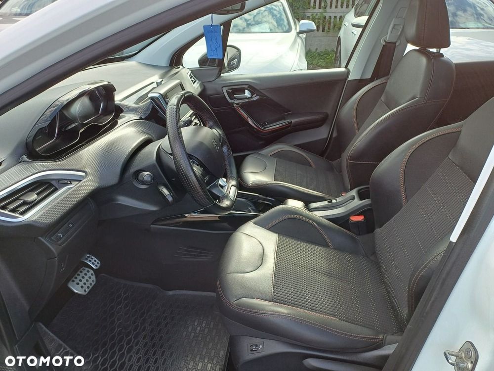 Peugeot 2008 PureTech 110 Stop&Start EAT6 GT-Line Edition - 18