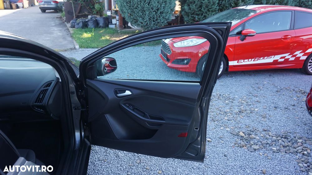 Ford Focus 1.5 TDCi DPF Start-Stopp-System Aut. Business - 10