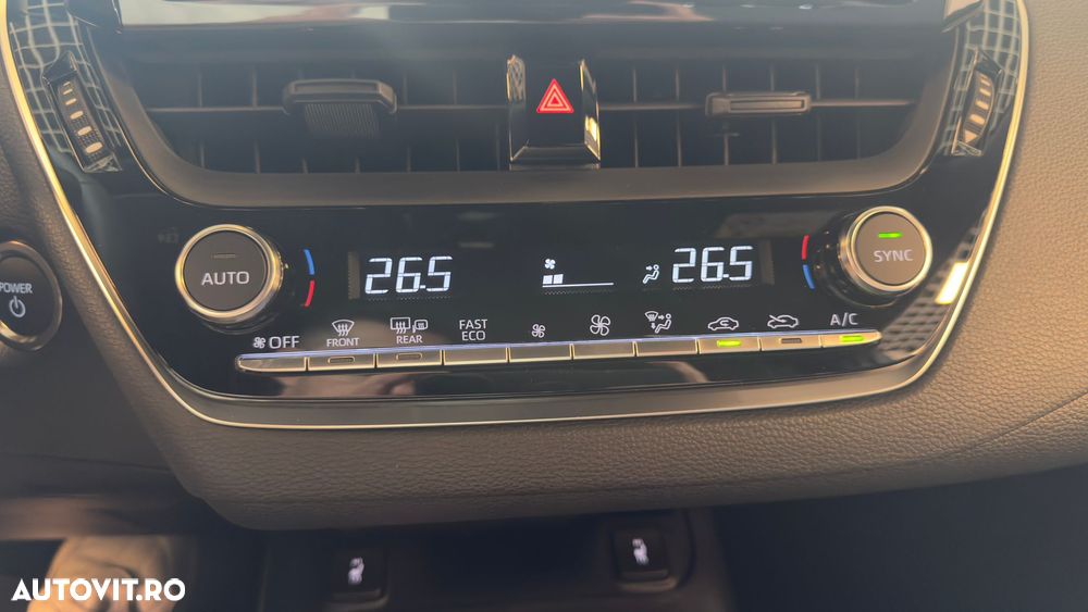 Toyota Corolla 1.8 HSD Eco - 19