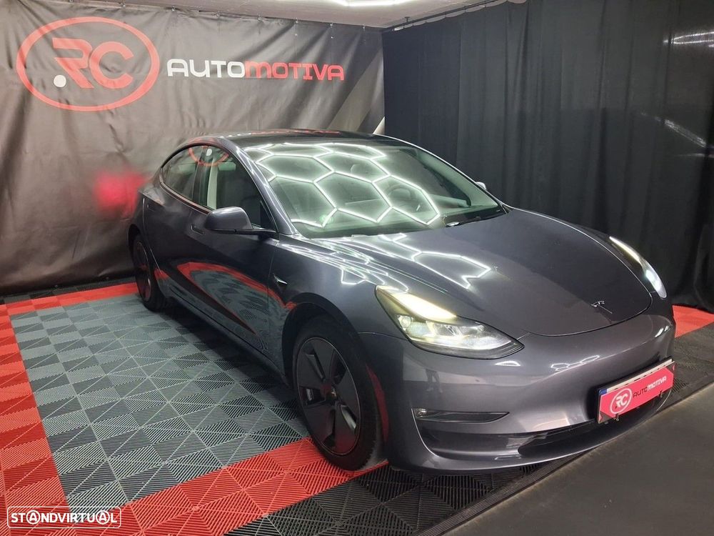 Tesla Model 3 - 2