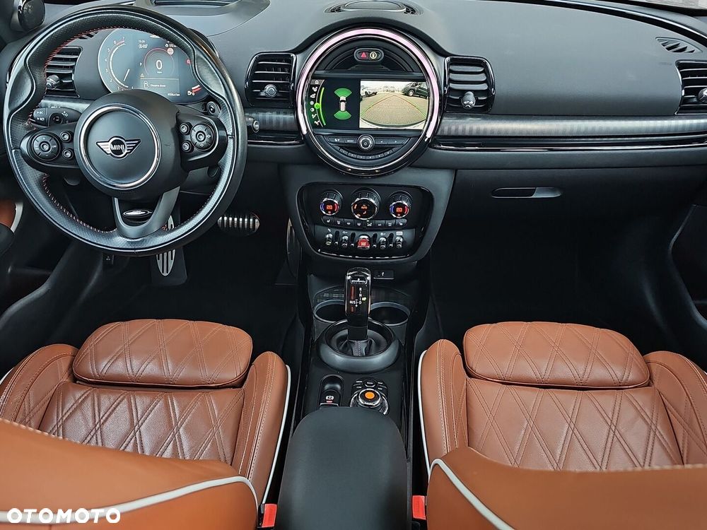 MINI John Cooper Works All4 - 32