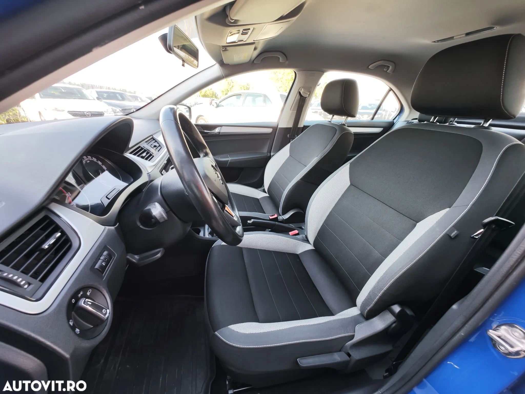Skoda RAPID - 13
