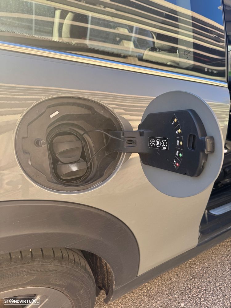 MINI 3 Portas Cooper SE - 23