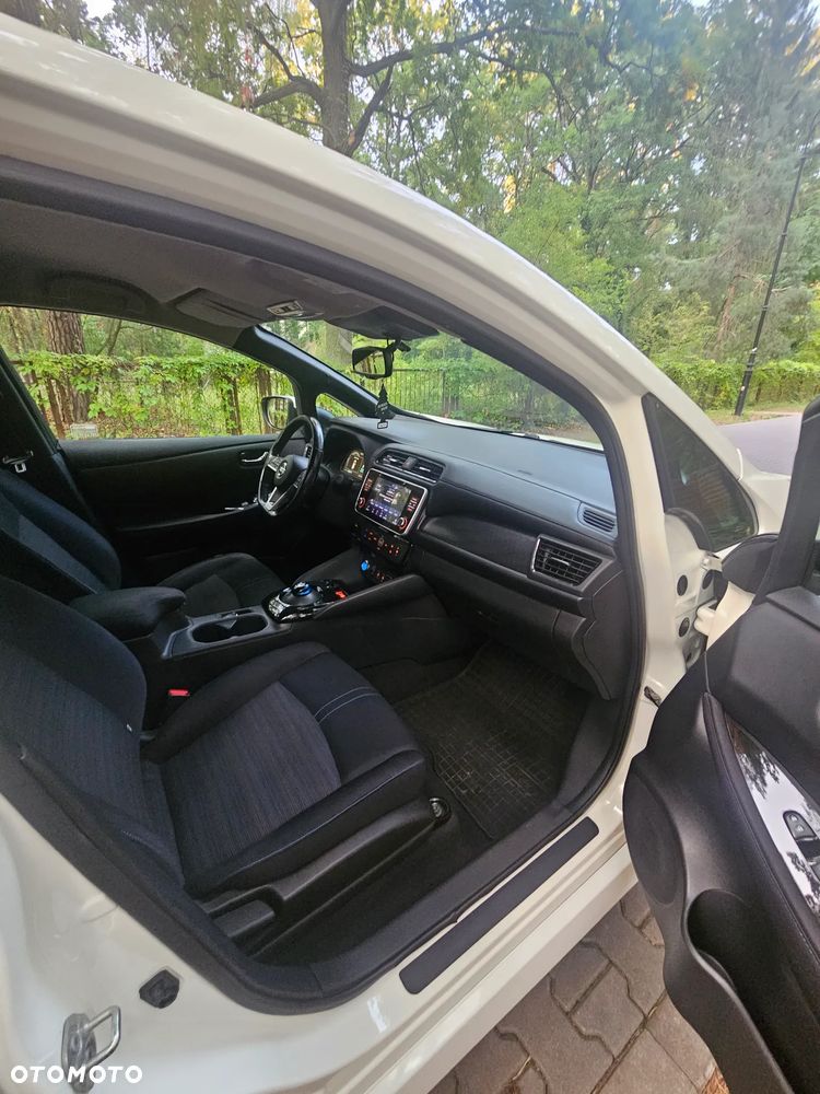 Nissan Leaf 40 kWh Tekna - 11