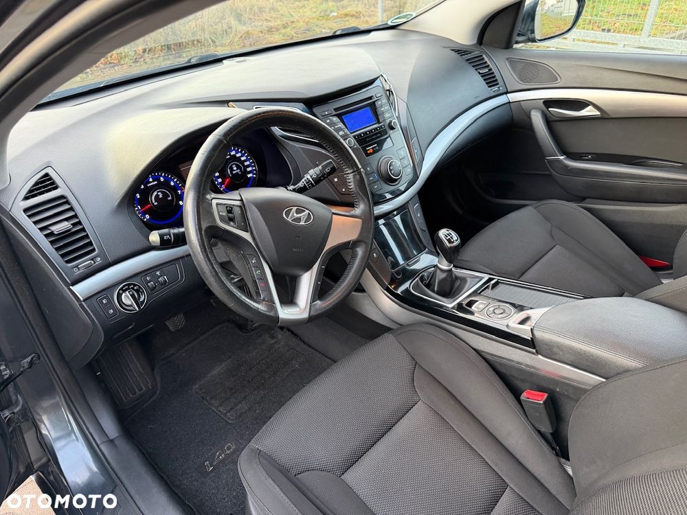 Hyundai i40 Kombi 1.6 Trend - 10