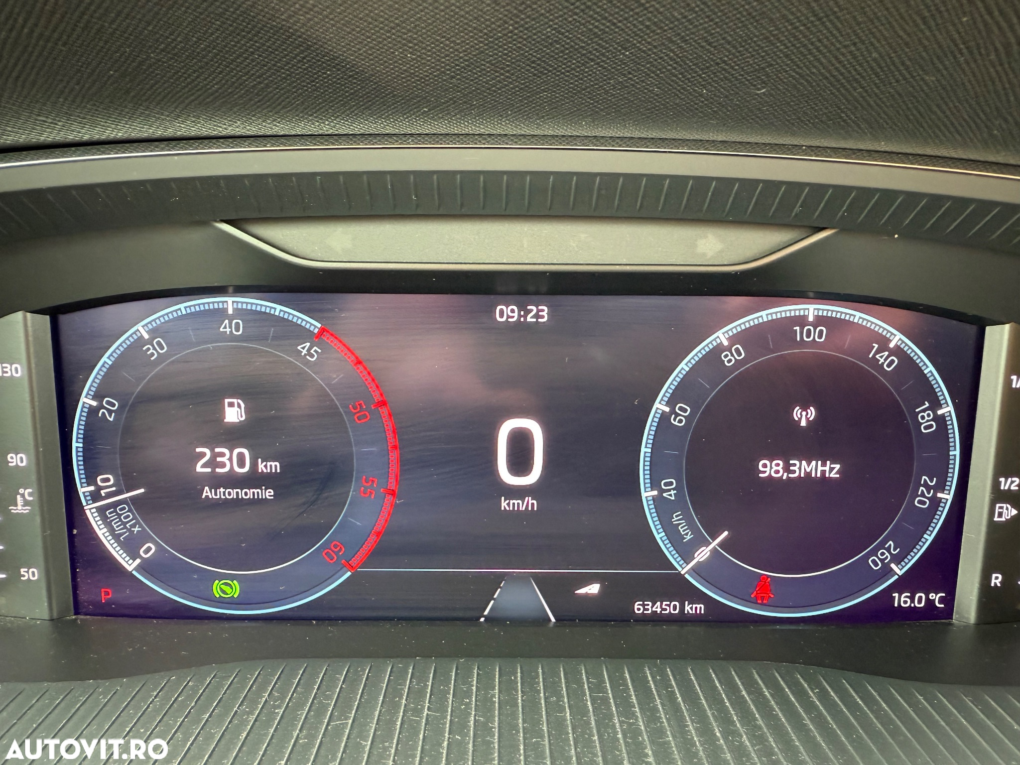 Skoda Octavia 2.0 TDI DSG 4X4 Style - 13