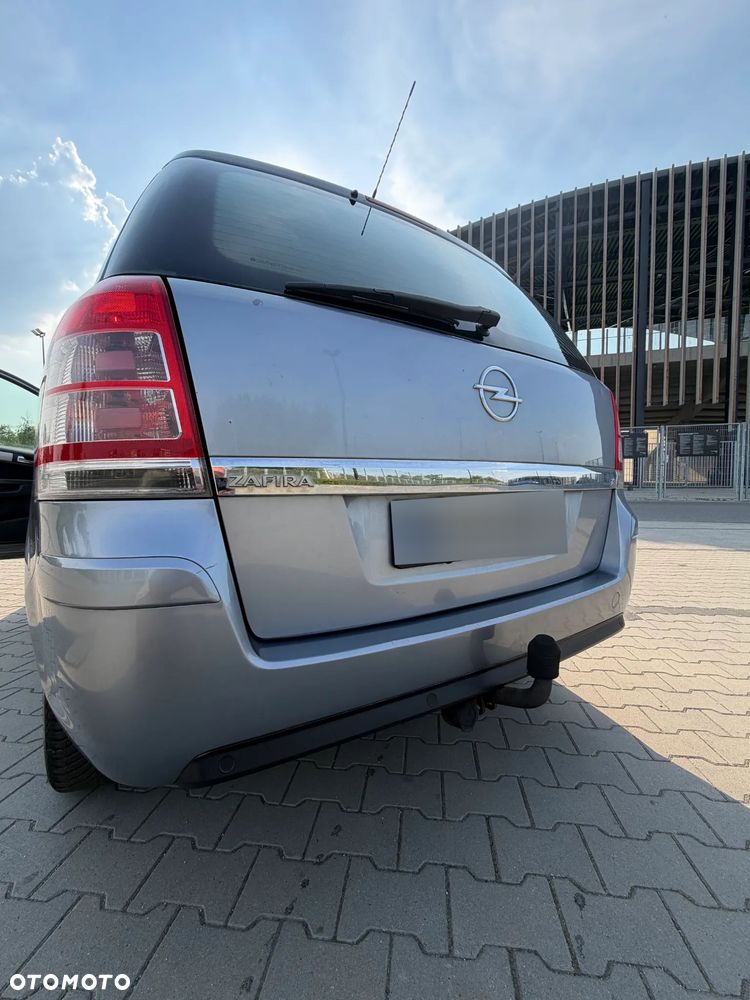 Opel Zafira 1.8 Essentia - 14