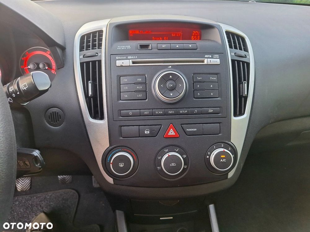 Kia Ceed 1.4 Optimum - 32