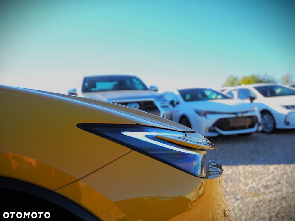 Toyota Prius Plug-in 2.0 Hybrid Prestige - 11