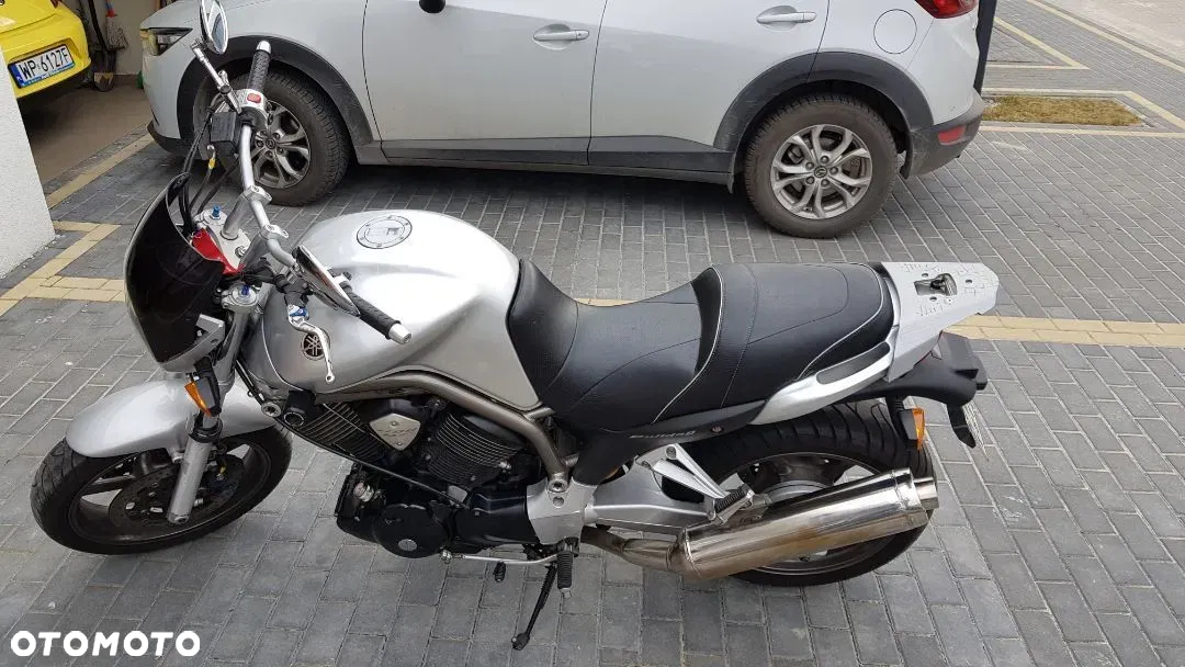 Yamaha BT - 4