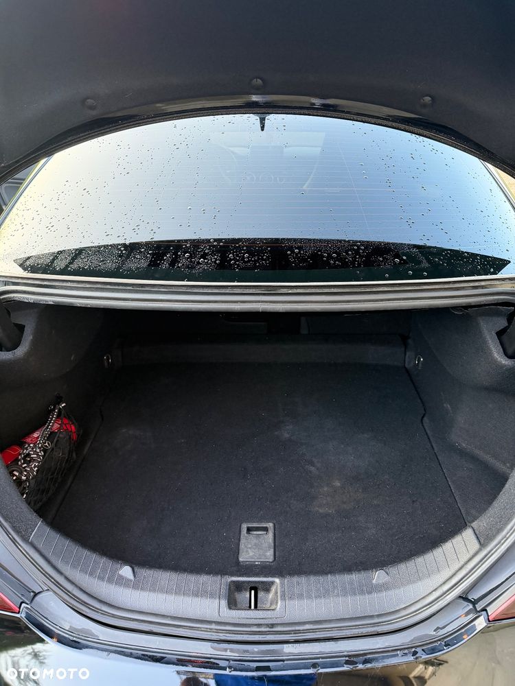 Mercedes-Benz CLA 250 4Matic 7G-DCT - 12