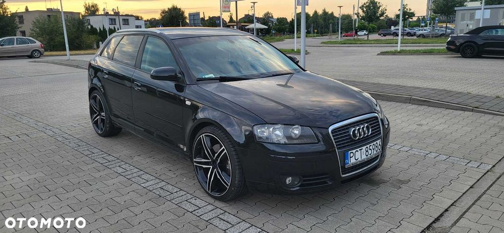 Audi A3 Sportback - 1