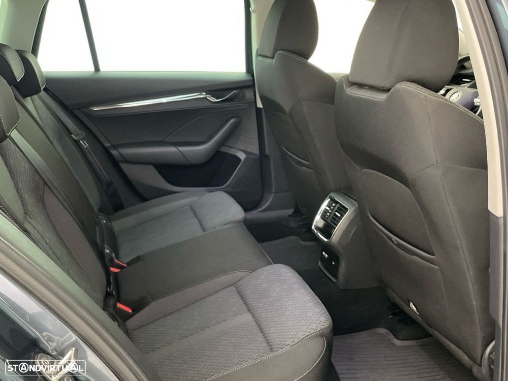 Skoda Octavia 2.0 TDI Style - 23