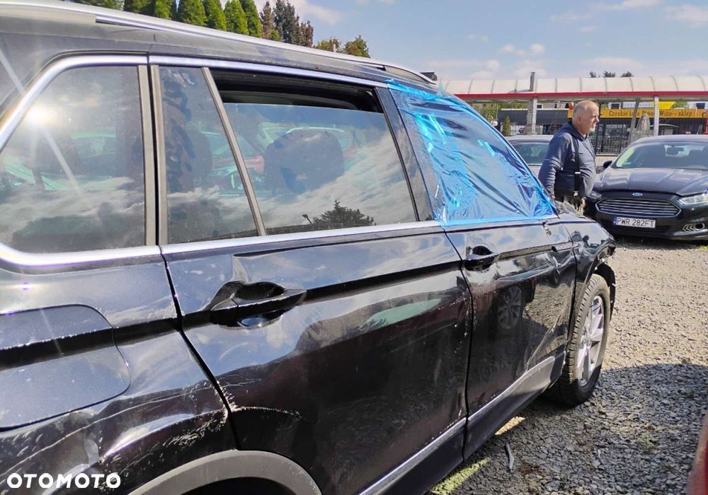 Volkswagen Tiguan - 6