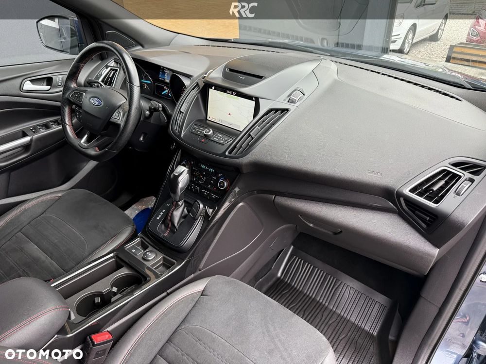 Ford Kuga 2.0 TDCi 4x4 ST-Line - 24