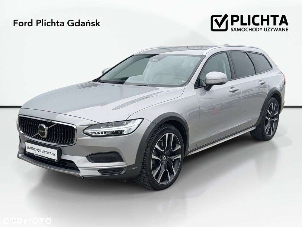Volvo V90 Cross Country - 1