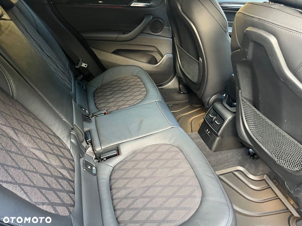 BMW X1 sDrive18i xLine - 7