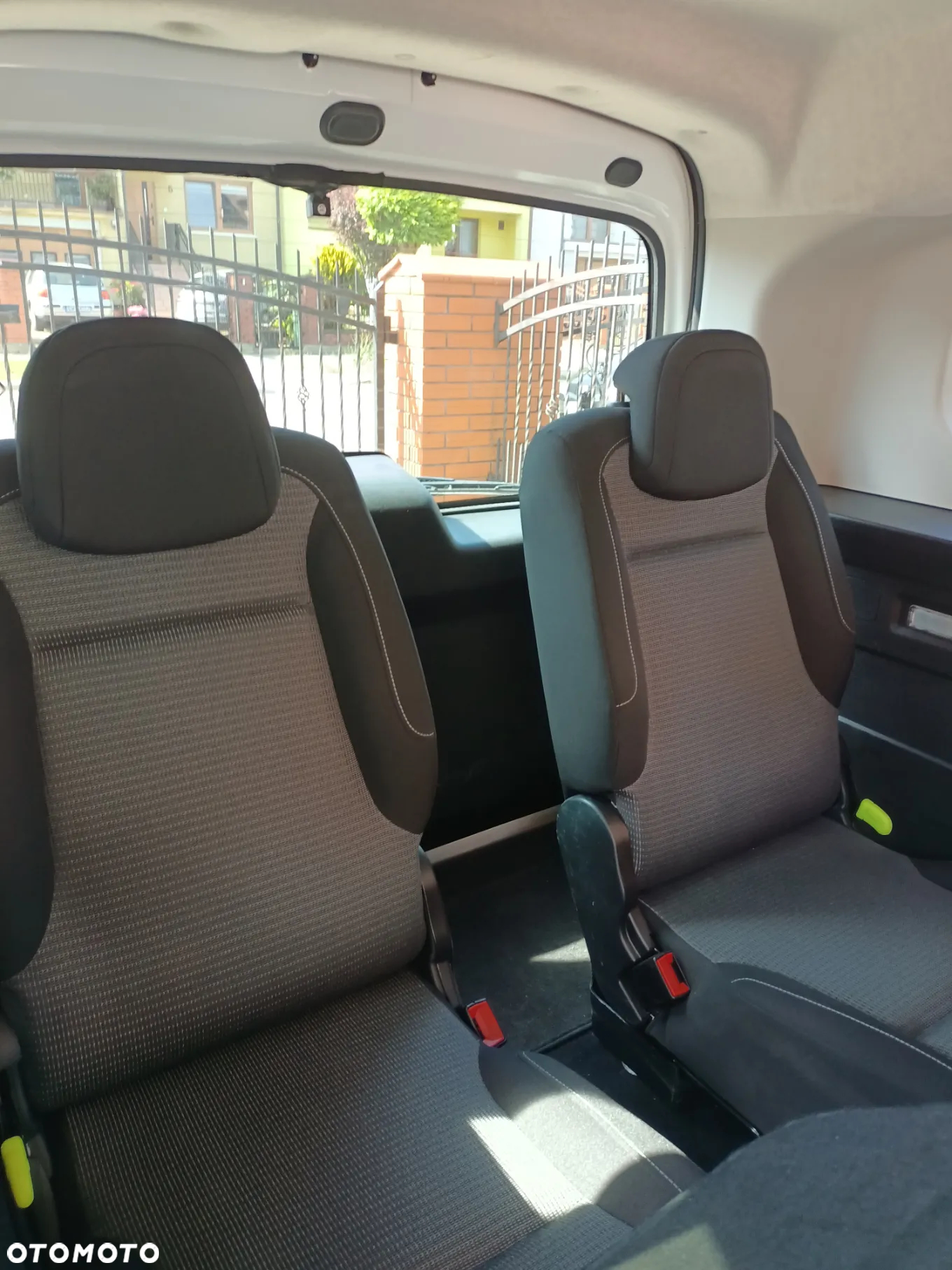 Toyota Proace City Verso 1.2 D-4T Business - 6