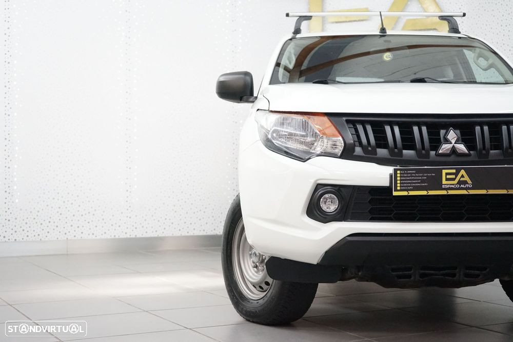 Mitsubishi L200 2.4 DI-D CD S.Cab 3L Instyle 4WD - 32