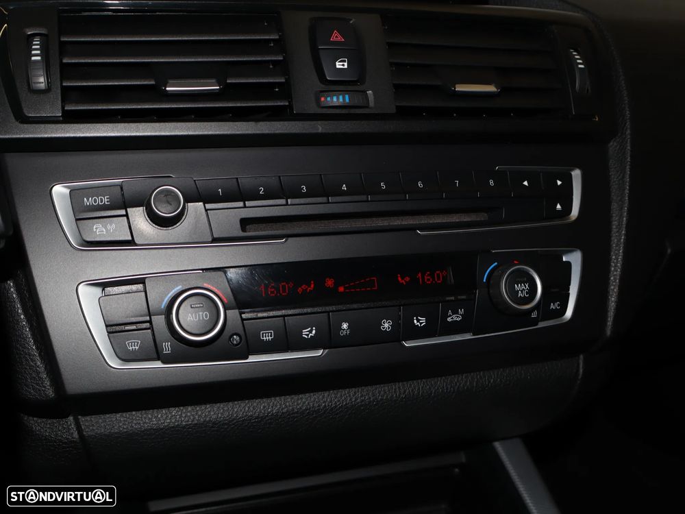 BMW 125 d Pack M - 23