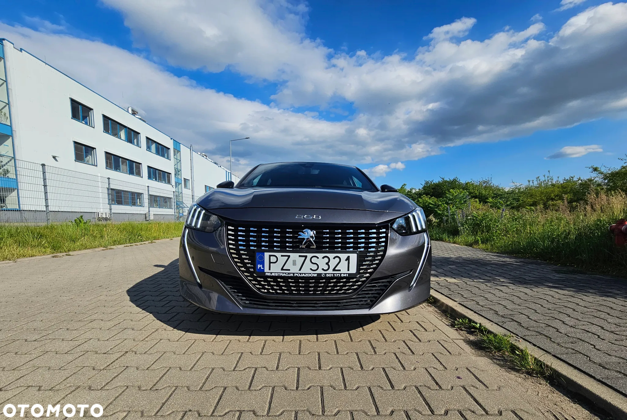Peugeot 208 PureTech 100 EAT8 GT - 2