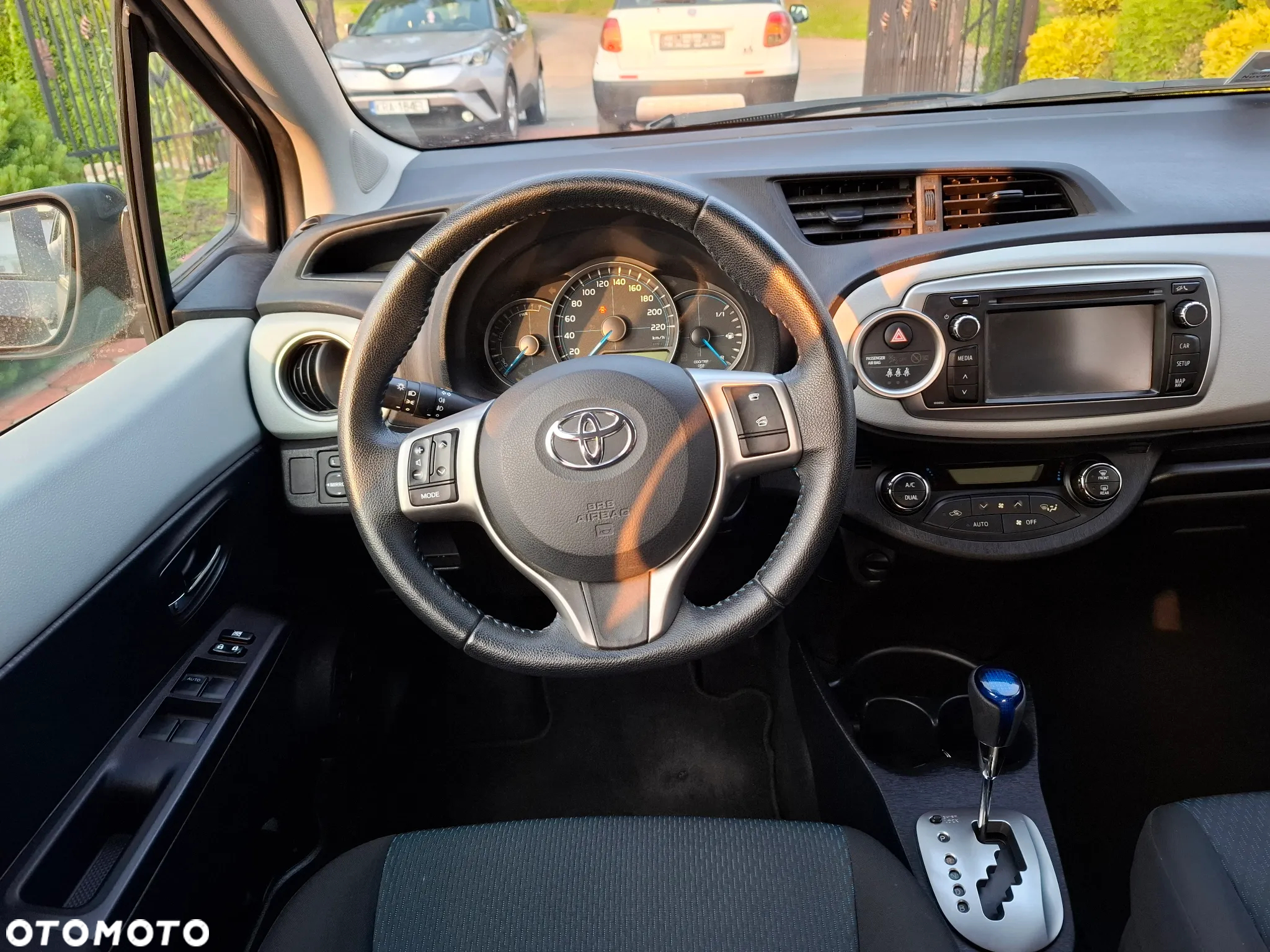 Toyota Yaris Hybrid 1.5 VVT-i Comfort - 12