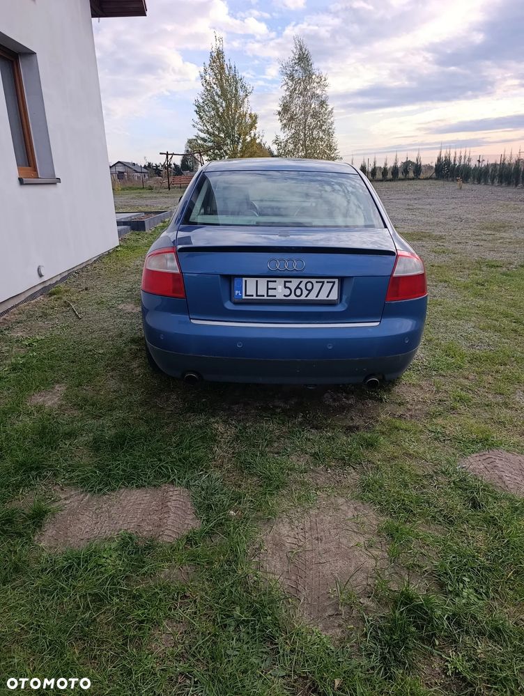 Audi A4 2001 photo 2